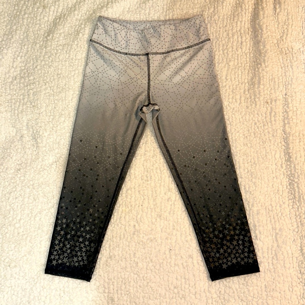 ⭐️SOLD⭐️ Capri leggings